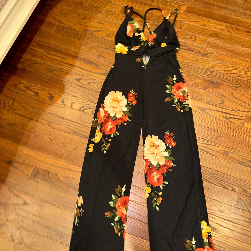 Floral print black jumpsuit size small - Picture 4 of 16